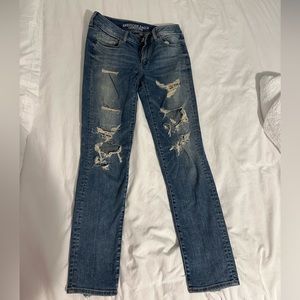 American Eagle High Rise Distressed Skinny Jean Size 8